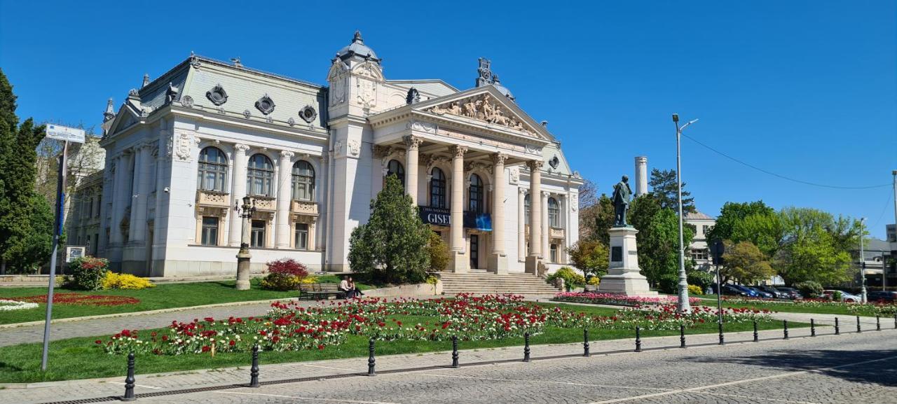 Genesis - Iasi City Center المظهر الخارجي الصورة
